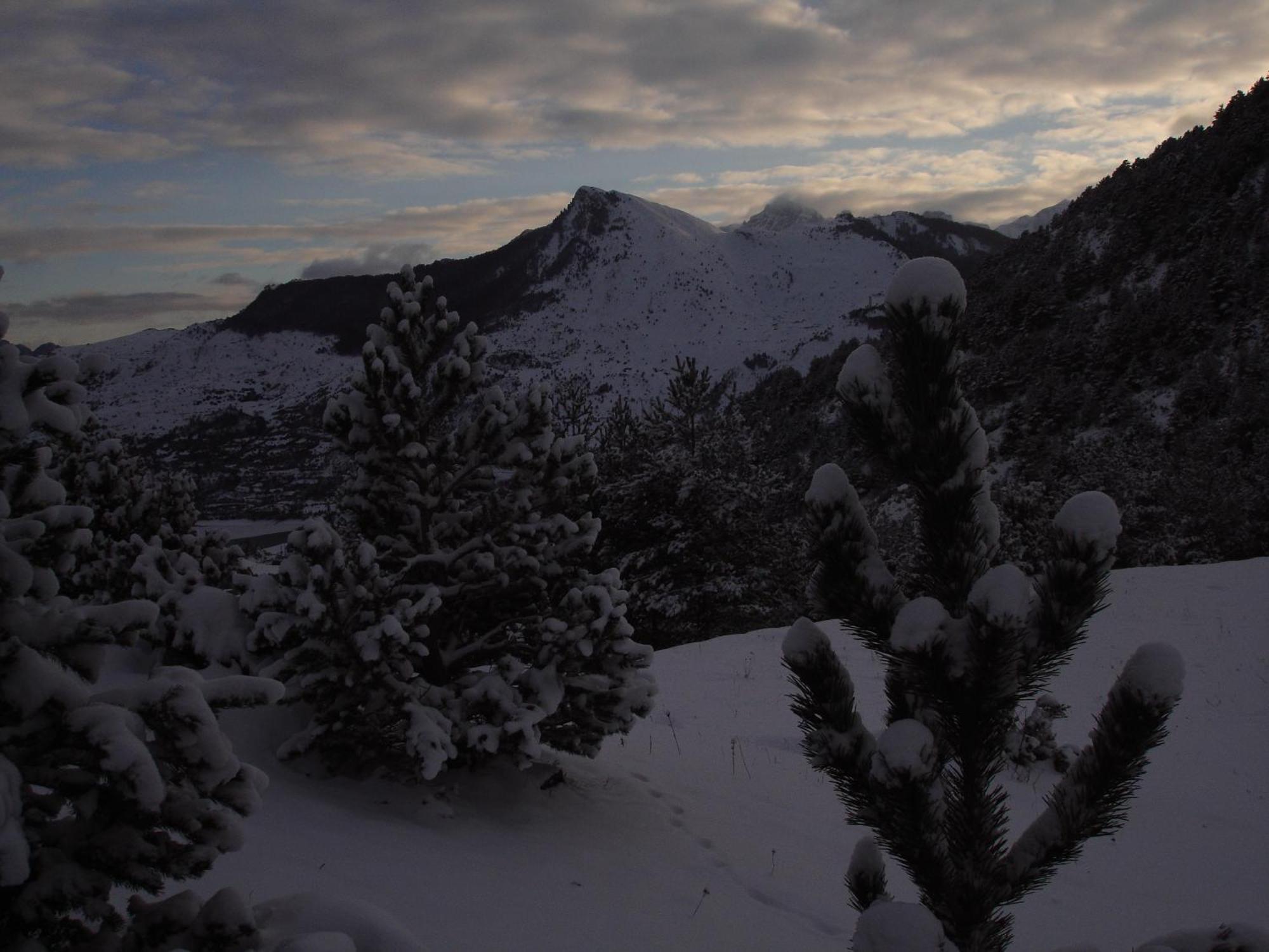 Hotel Valle De Izas Sallent De Gallego Luaran gambar